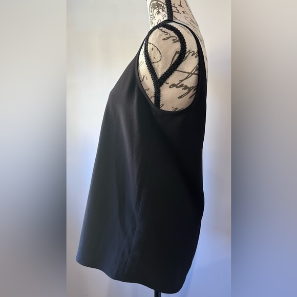 ✨✨Lovely Cue Anniversary Limited Edition Gold Sequin Tank Top - Black ✨✨ - Picture 4 of 5